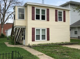 304 S State St, Champaign, IL 61820