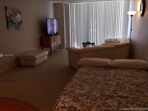 2nd image of 19370 Collins Ave APT 619