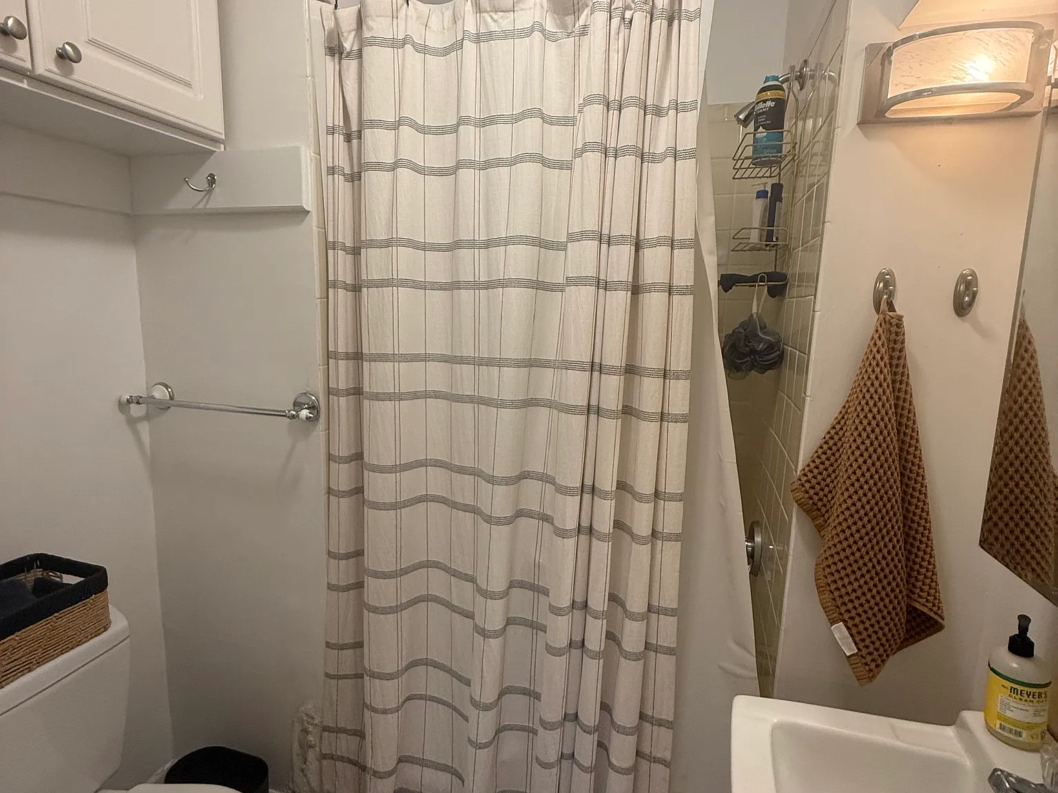 2 bed, 9999 sqft, $4,400 — Photo 3