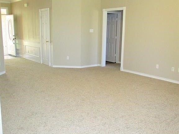 4th image of 3737 Chantal Cir