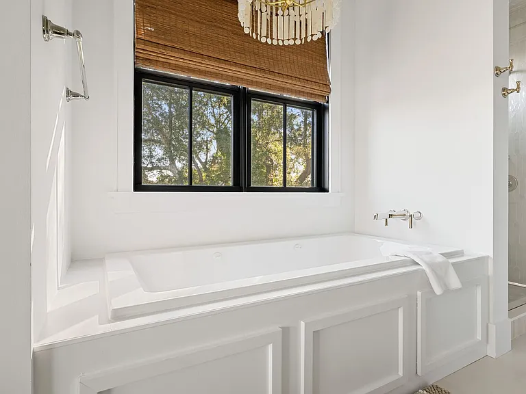 1532 Oak Island Dr — Photo 23