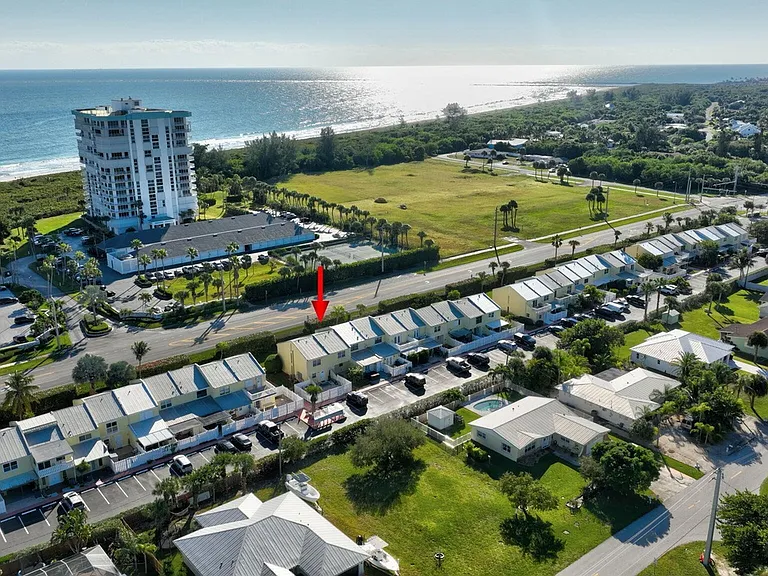 2711 N Highway A1A #I — Photo 2
