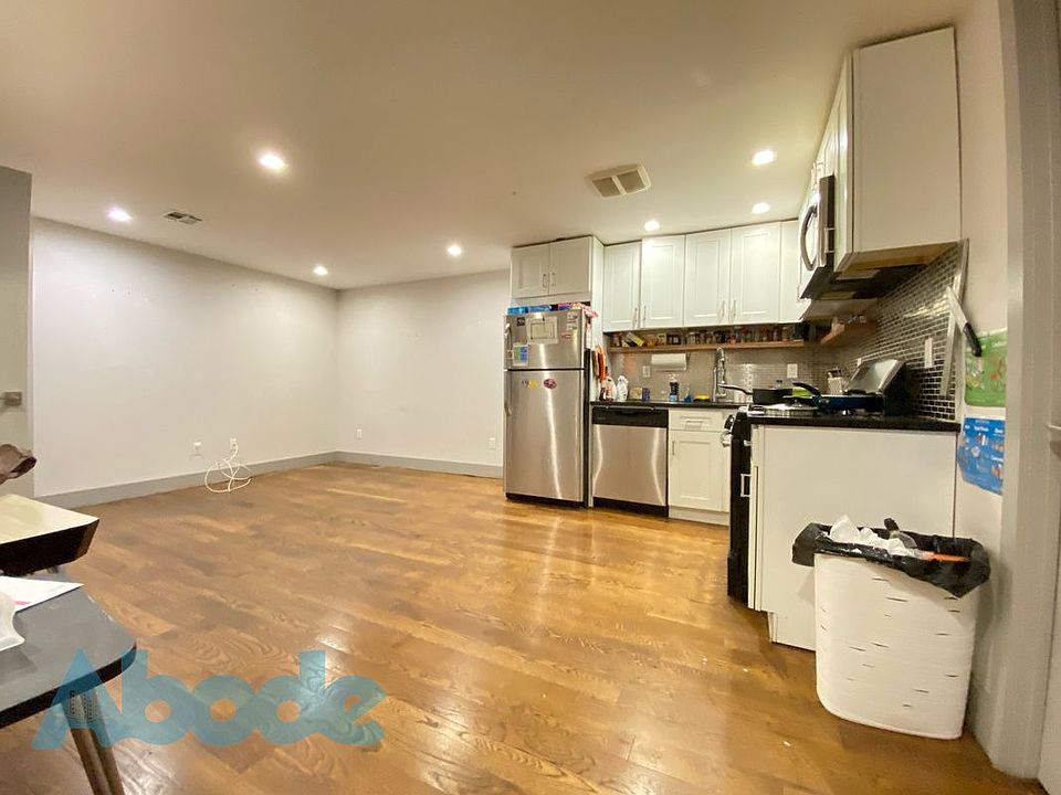 1st image of 1258 Jefferson Ave #1D