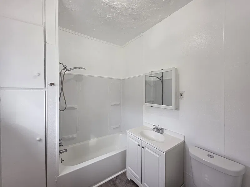 Studio, 1.0 bath, $1,350 — Photo 4