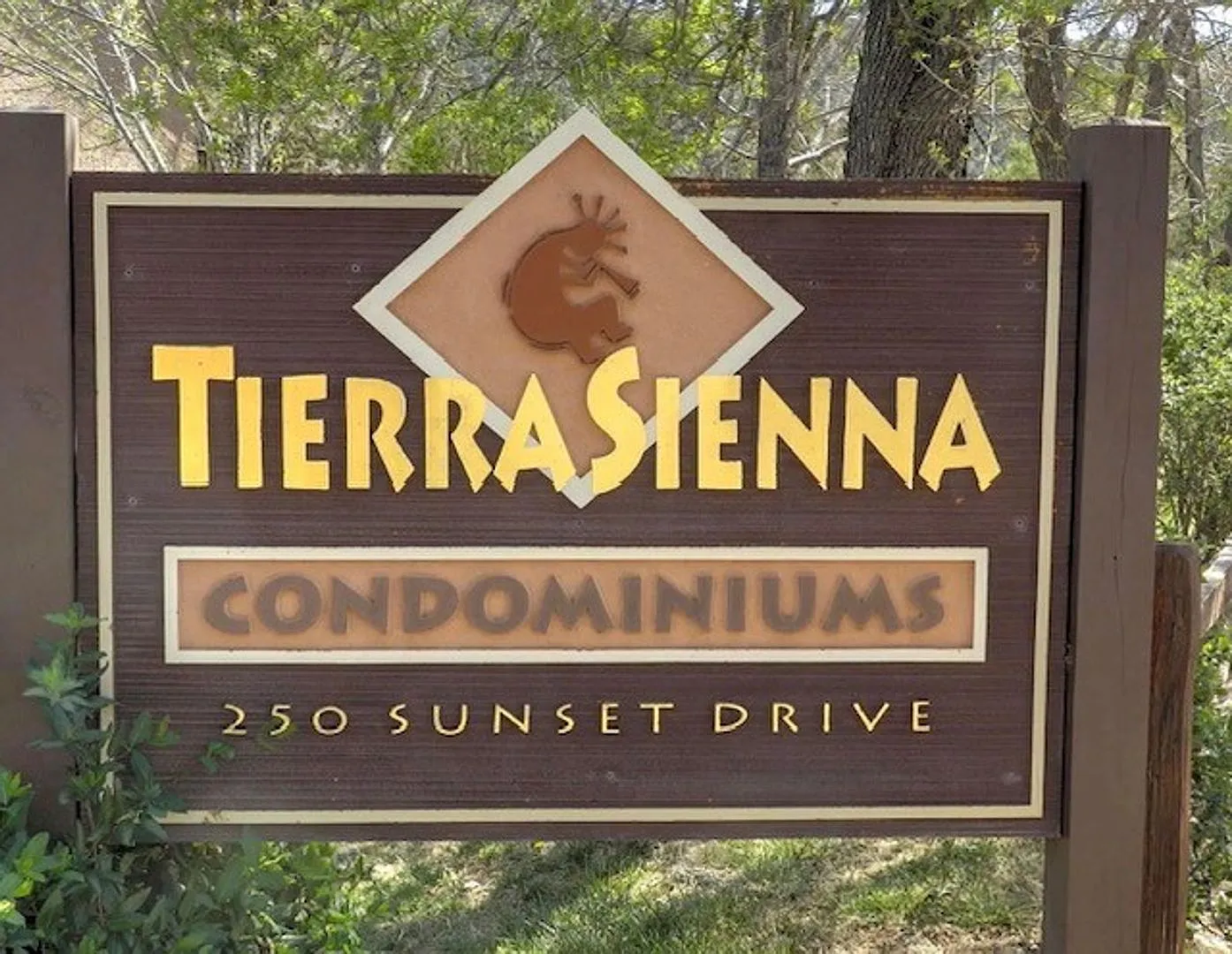 1 Bedroom in Sedona - Contact Property Pros Property Management — Photo 1