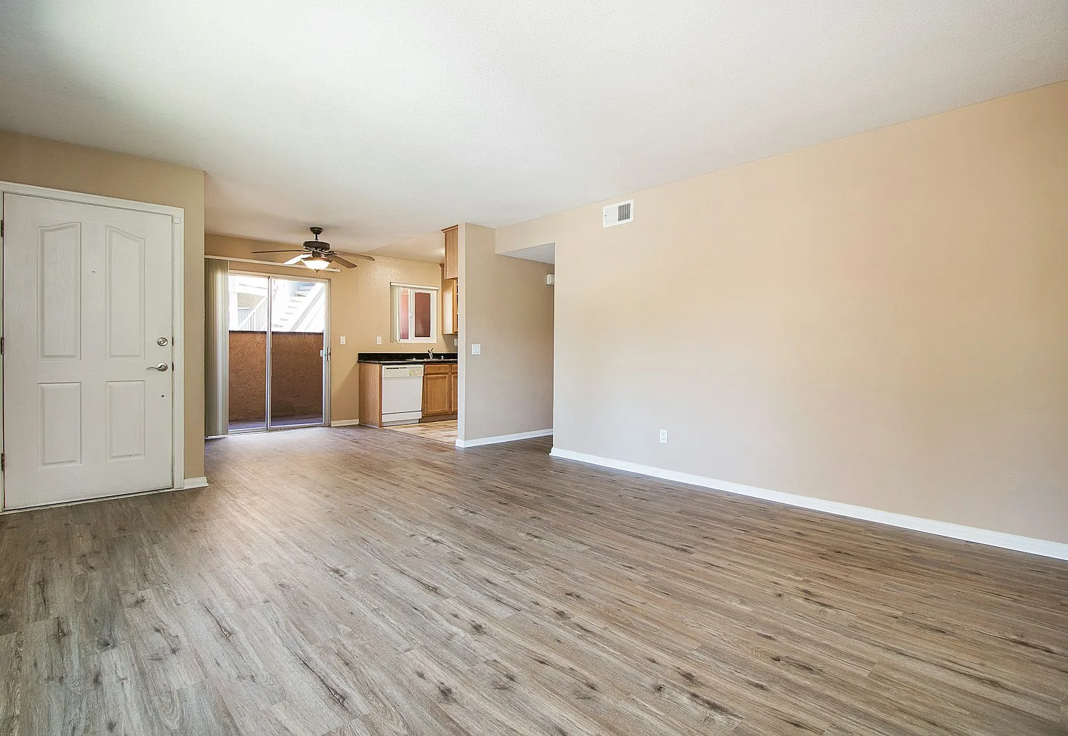 518 Calle Montecito — Photo 2