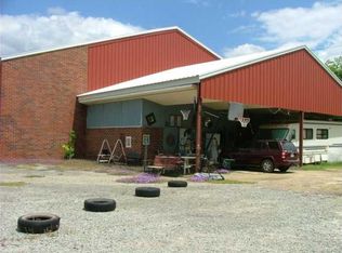 308 E College St, Doerun, GA 31744