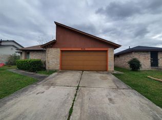 9526 Misty Bridge St, Houston, TX 77075