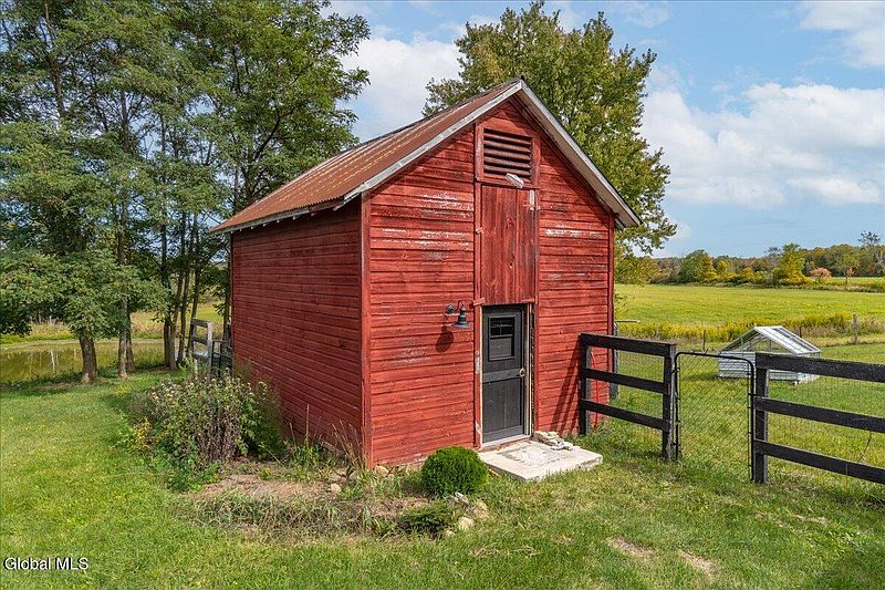 2nd image of 353 Morrow Road