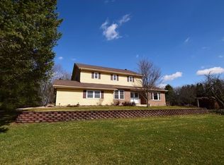 5N805 Dominion Dr, St Charles, IL 60175