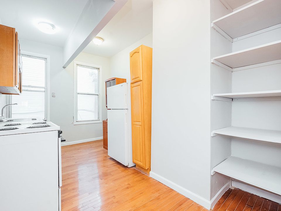 1st image of 247 Johnson Ave APT 8