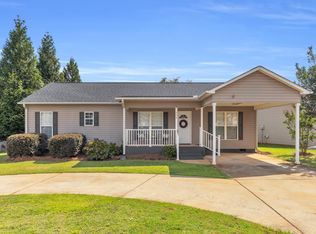 330 Split Oak Ln, Inman, SC 29349