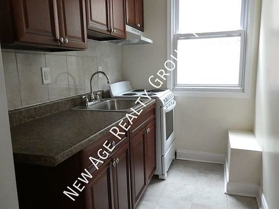 3rd image of 4026 Market St Floor 3