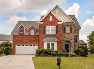 13915 Mill River Ln, Charlotte, NC 28273