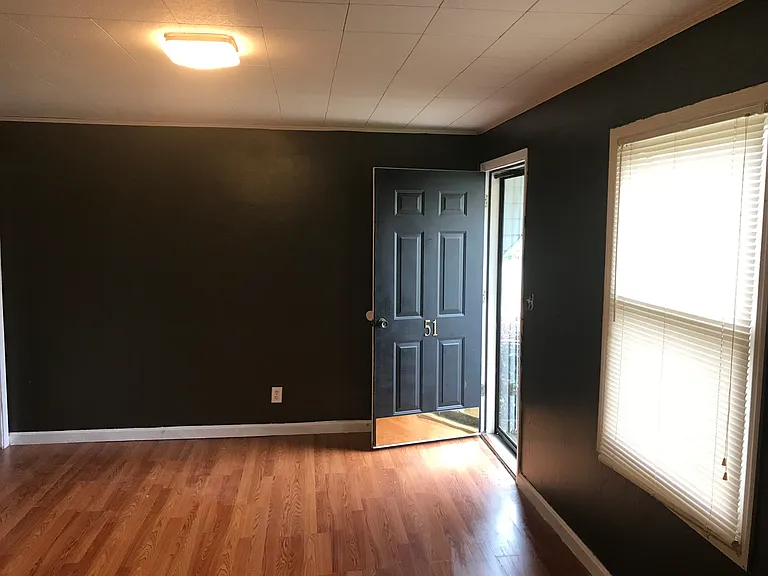 51 Pelham Hts — Photo 3