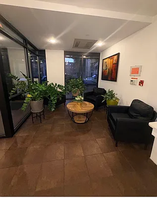 Entry / hallway, photo 1