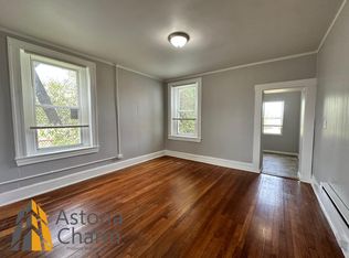 2826 Windsor Ave, Baltimore, MD 21216