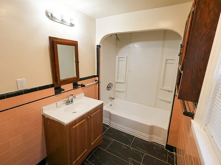 61 Boylston St #2 — Photo 8