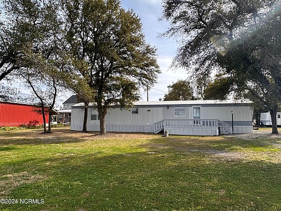 3rd image of 408 Bayview Drive
