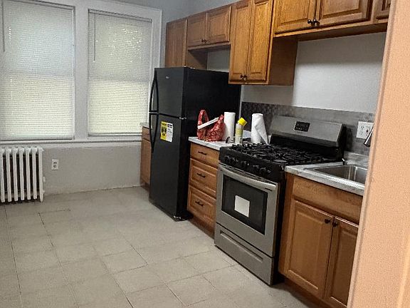 4th image of 103 La France Ave Floor 1