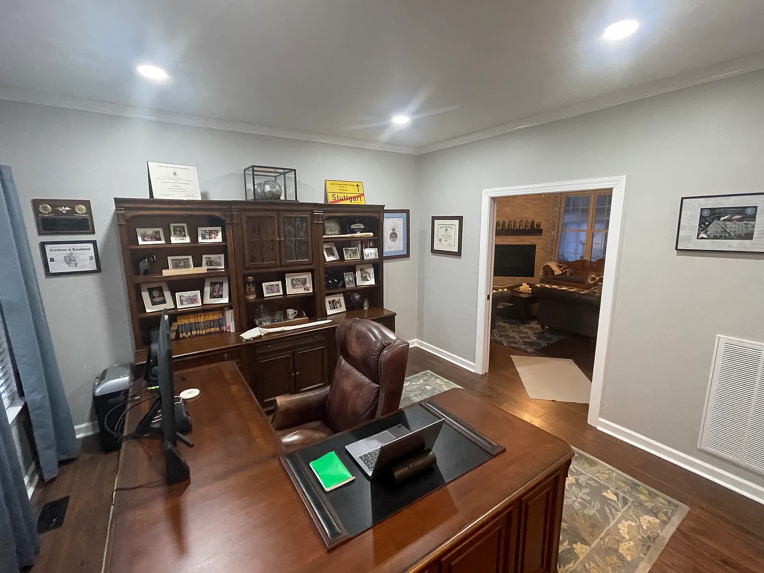 5 bed, 3500 sqft, $3,850 — Photo 3