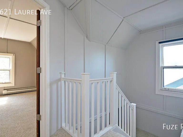 1621 Laurel Ave — Photo 16