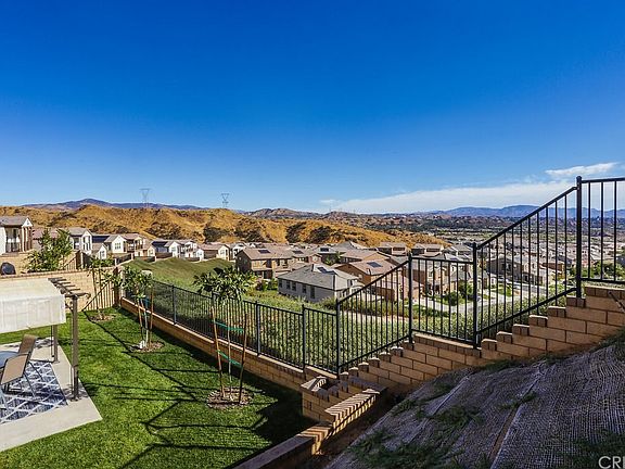 5th image of 28984 N West Hills Dr