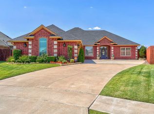 7107 SW Angelwood Dr, Lawton, OK 73505