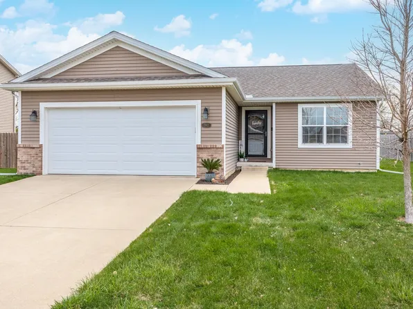 2912 Conlor Dr, Bloomington, IL 61704