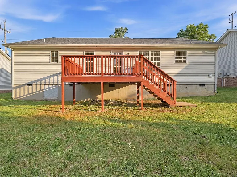 8506 Igou Gap Rd — Photo 16