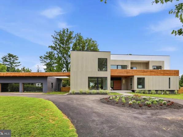 404 Dorset Rd, Devon, PA 19333