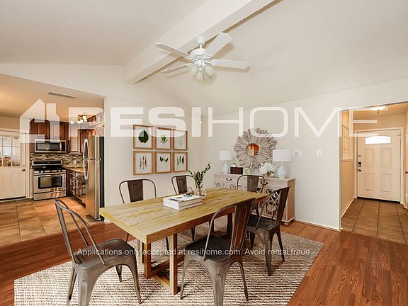 5th image of 713 Brownstone Dr