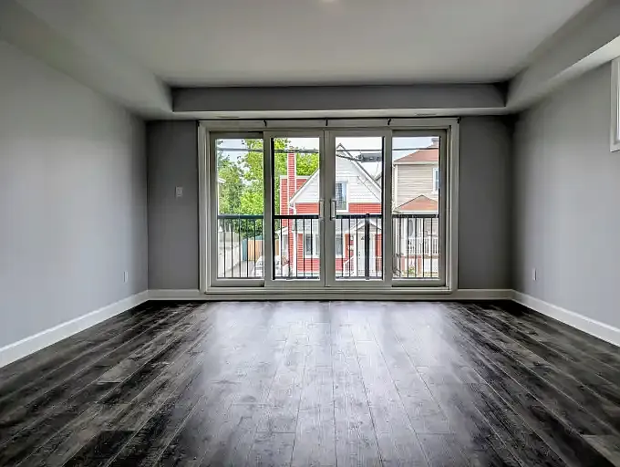340 Shakespeare St #3 — Photo 6