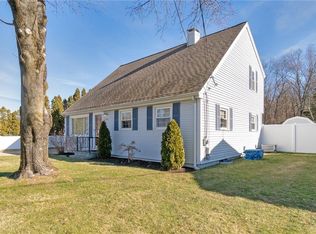 171 Halsey Rd, Woonsocket, RI 02895