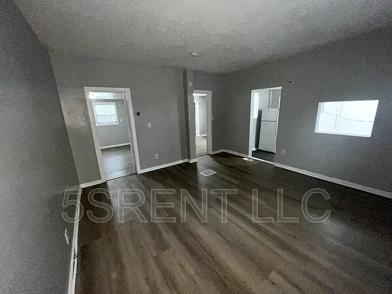 240 S Mary Ellen St #B — Photo 1