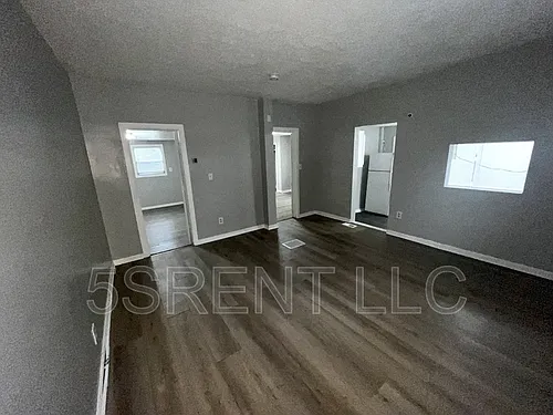 240 S Mary Ellen St #B Photo 1