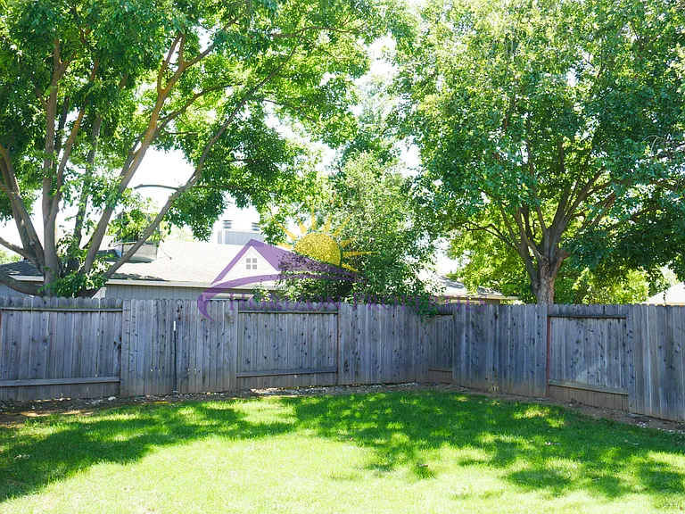 8960 Laguna Vista Ct — Photo 23