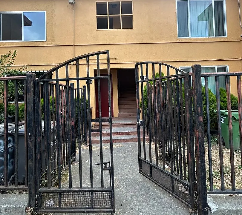 2324 92nd Ave