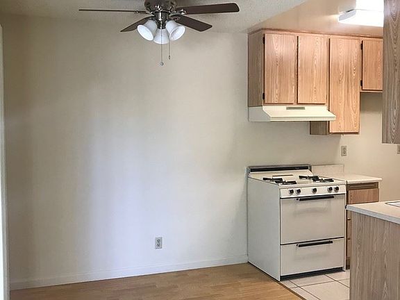 5th image of 10845 Camarillo St APT 102