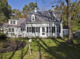 83 Lazell St, Hingham, MA 02043
