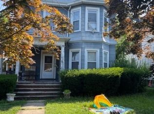 135 Liberty Rd, Englewood, NJ 07631