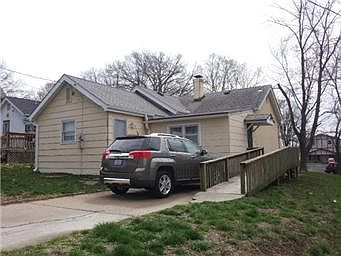 4th image of 316 Linn St