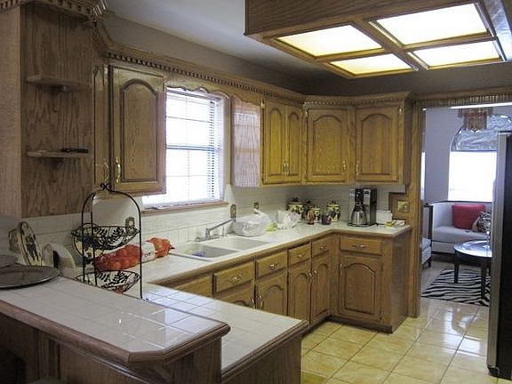 3rd image of 243 Ebano Cir