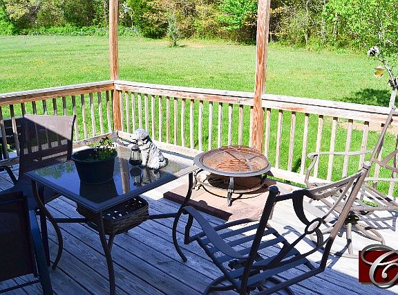 3rd image of 1025 Mimosa Ln