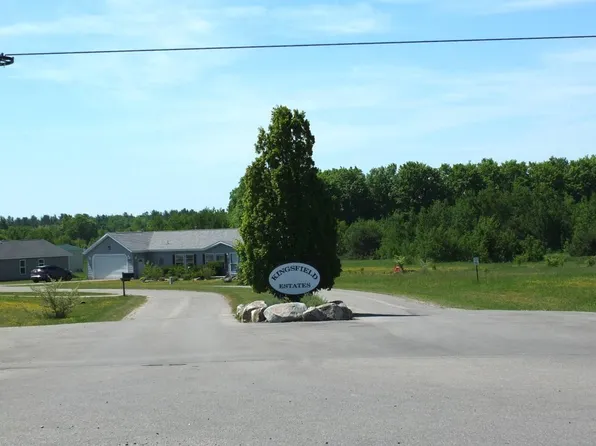 11 Kingsfield Dr, Kingsley, MI 49649