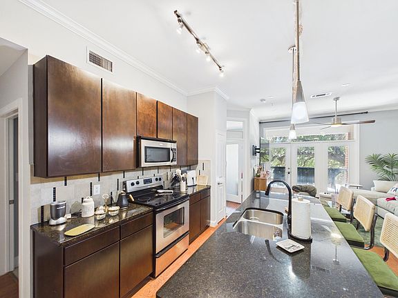 4th image of 300 Saint Joseph Pkwy APT 114