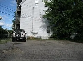 Building Photo 3