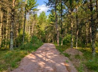 877 8th Ct #879-881, Hancock, WI 54943