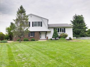 130 Arneytown Hornerstown Rd, Allentown, NJ 08501