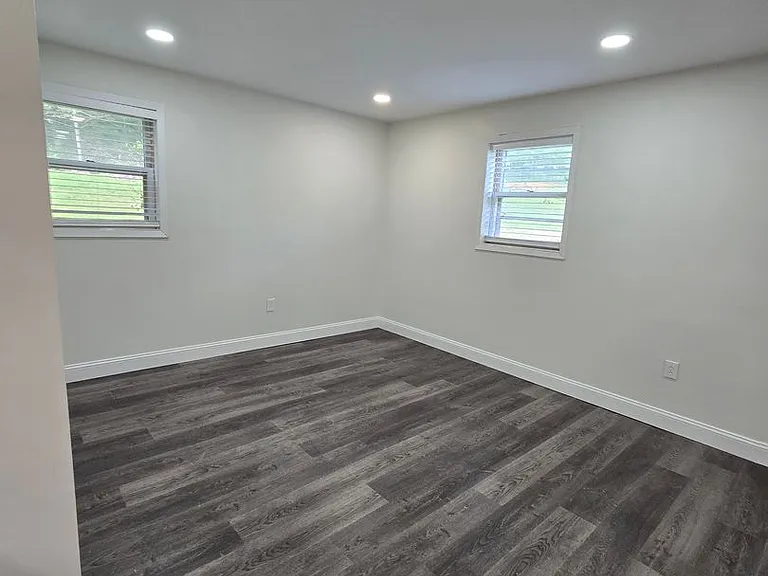 108 Potomac Cir — Photo 9